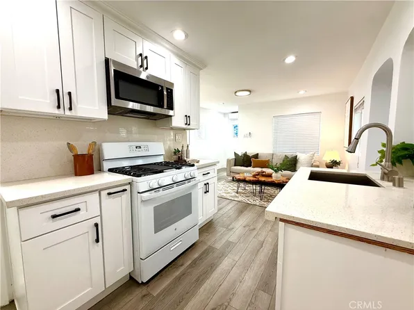 2322 E 14th St, Long Beach, CA 90804