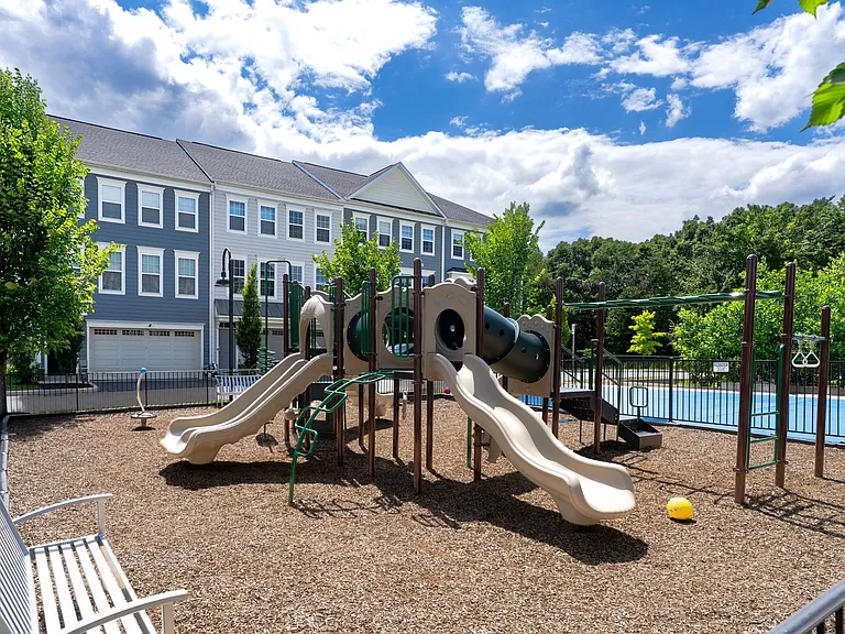 10225 Hilltop Ascent Dr — Photo 8