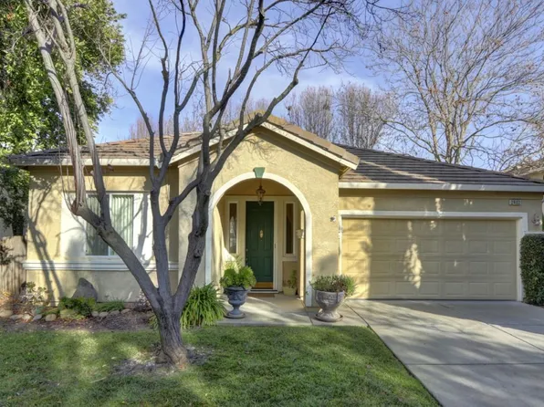 2802 Roseau Way, Sacramento, CA 95833