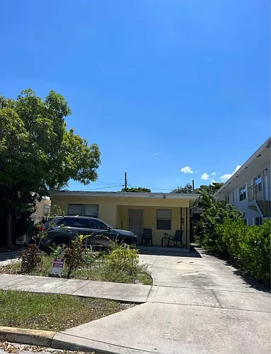 2020 Pierce St #1 Photo 1