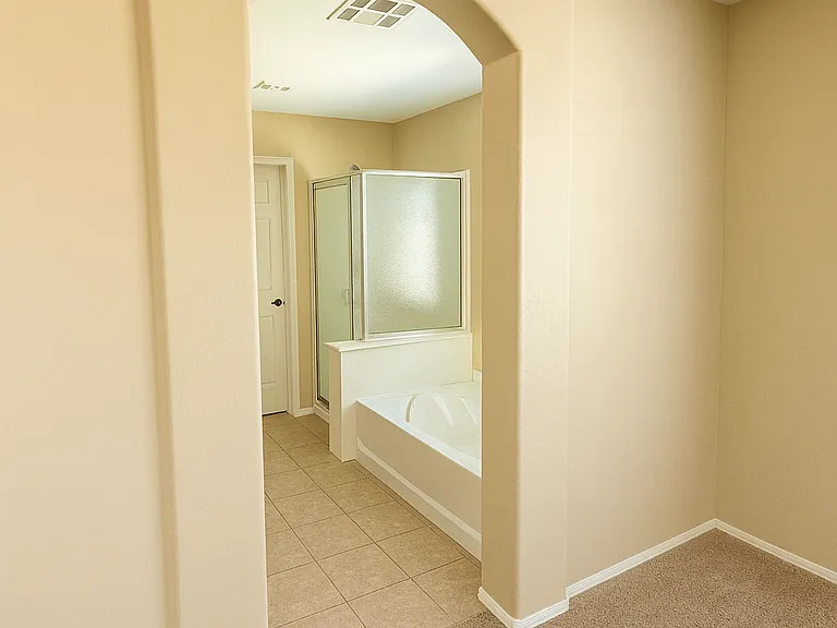 3320 E Elgin St — Photo 22