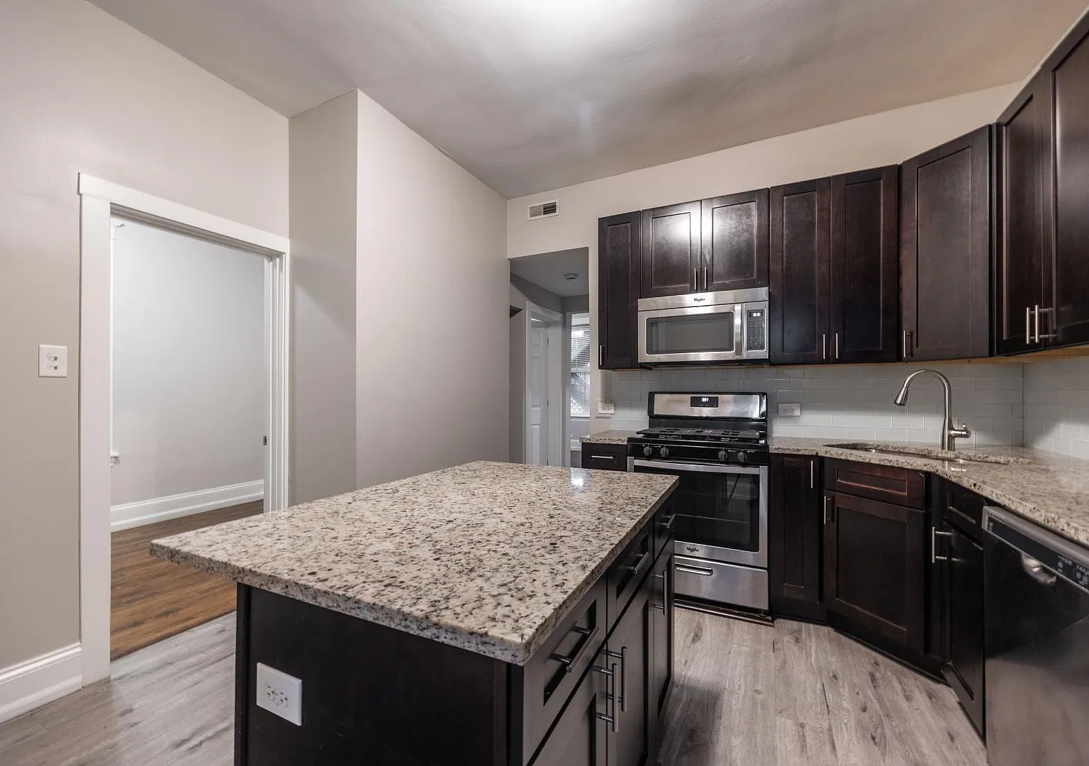 909 North Leavitt Street #2 — Photo 3