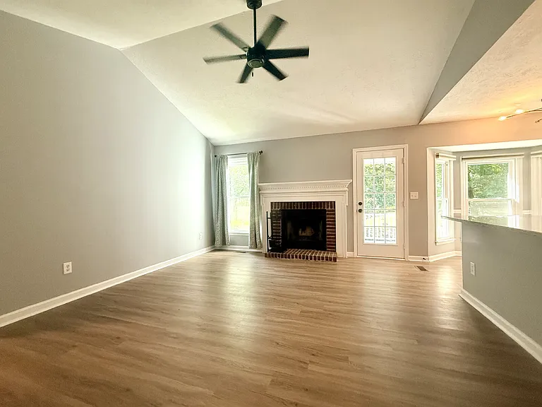 6720 Saint Julian Way — Photo 27