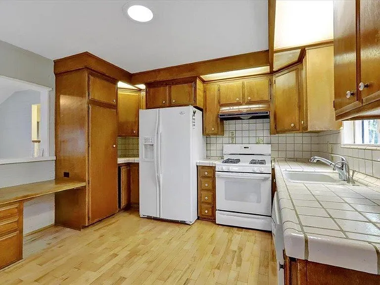 301 Woodpecker Ln — Photo 5