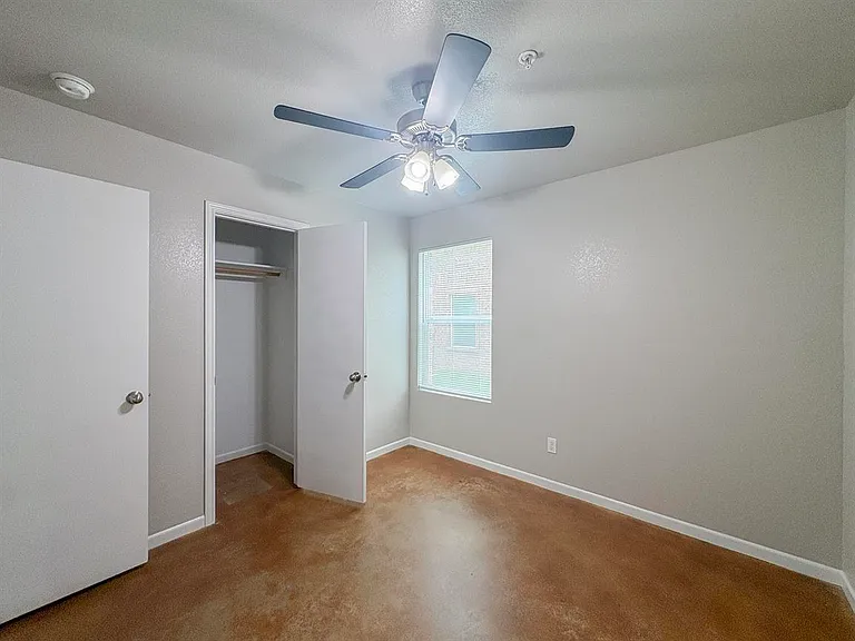255 E 5th Ave — Photo 25