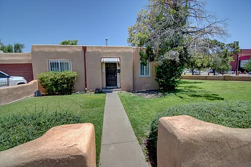 446 Chacoma Pl SW Photo 1