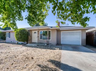 1023 E Lansing Way, Fresno, CA 93704