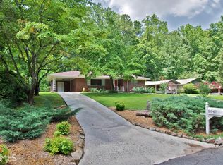 2647 Riggs Dr, East Pt, GA 30344