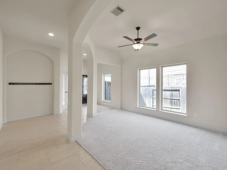 122 Kinnerly Peak Pl — Photo 8