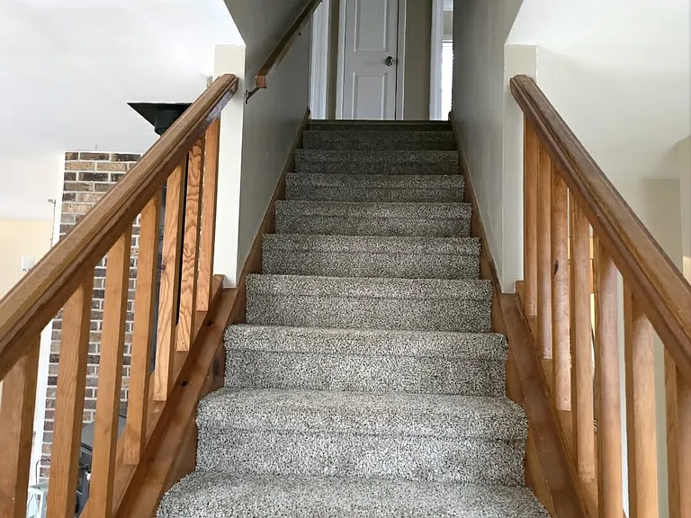 94 Nottingham Ln — Photo 30