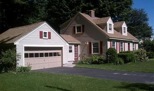 3rd image of 50 Brown Ave