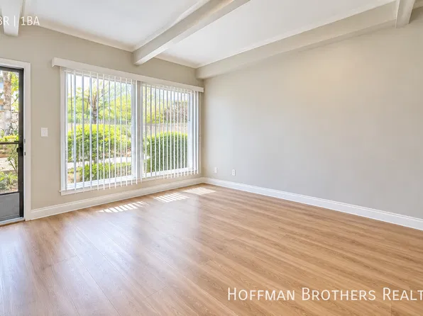 7360 W Manchester Ave APT F, Los Angeles, CA 90045