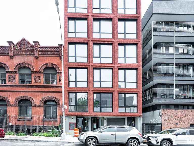 344 Lorimer St #4A — Photo 5