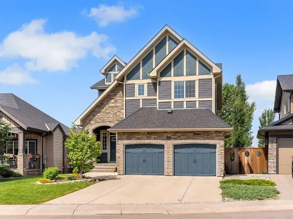 83 E Ravenscroft Close SE, Airdrie, AB T4A 0M1