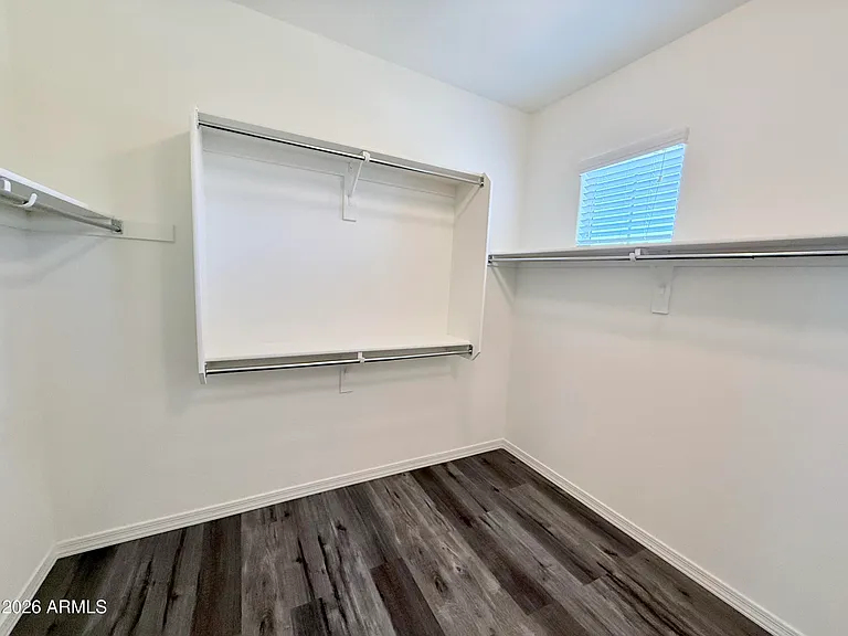 4722 E Tremaine Ave — Photo 32