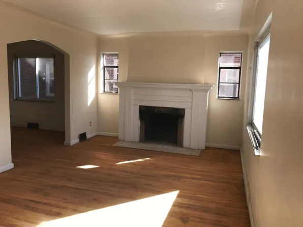 18926 Ohio St, Detroit, MI 48221