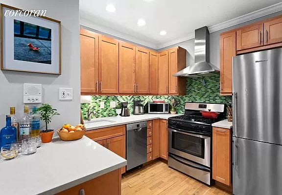 3rd image of 443 7th Ave APT 7