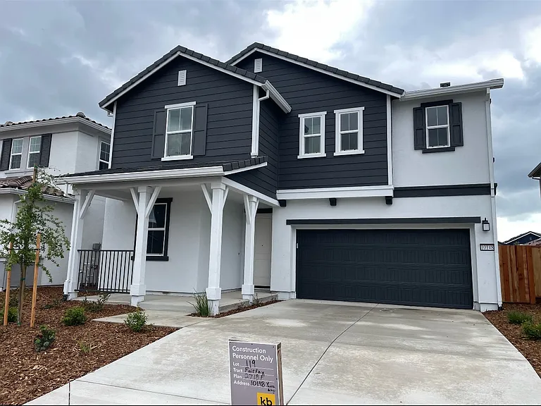10148 Yanna Way — Photo 1