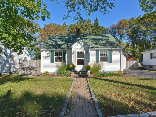 221 Fountain St, Framingham, MA 01702