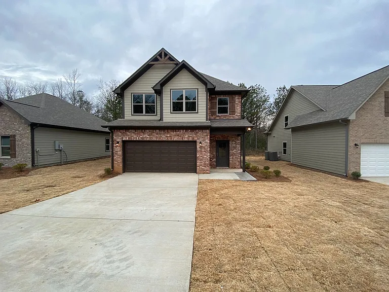 7950 Saint James Dr — Photo 1