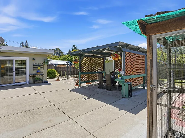 5880 Olinda Rd — Photo 31
