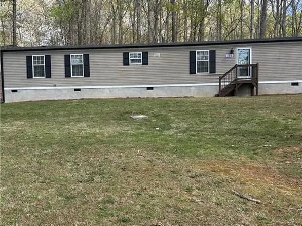 130 Renee Dr, Thomasville, NC 27360