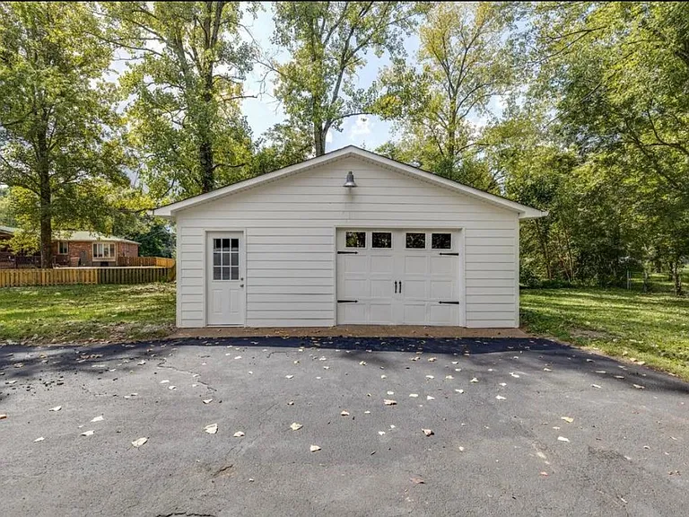 5020 Suter Ct — Photo 35