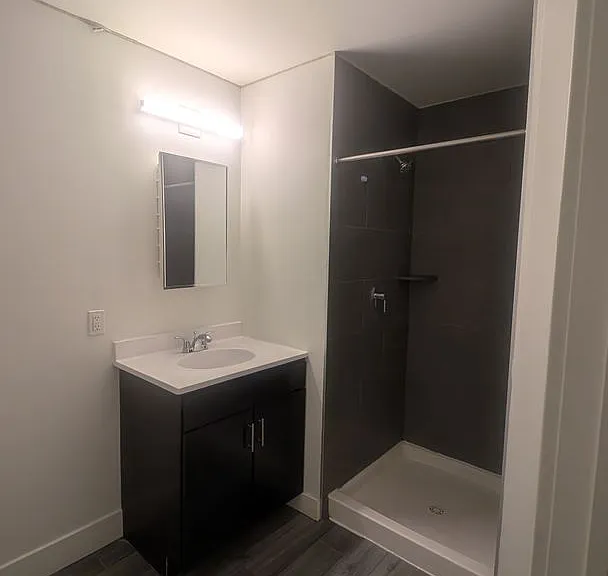 435 Tyler St — Photo 28