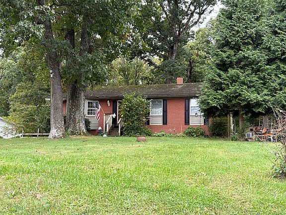 2nd image of 5151 Albrecht Ln