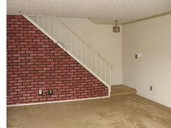 3rd image of 9937 Independence Dr #4C