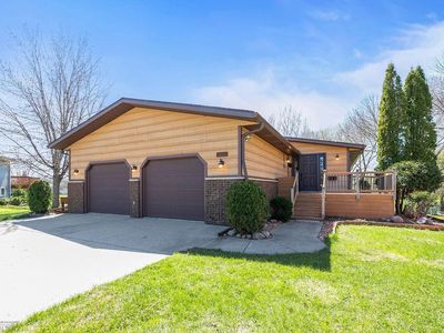 3321 Village Green Dr, Moorhead, MN, 56560
