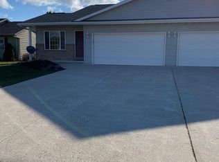 2133 S 21st St, Manitowoc, WI 54220