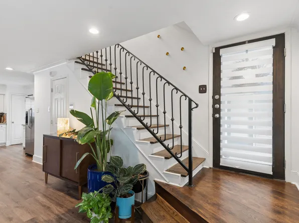 10109 Regal Park Ln APT 111, Dallas, TX 75230