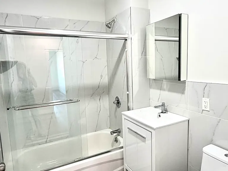 214-33 41st Ave #4C — Photo 4