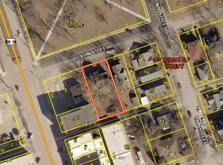 112 E John St, Brookfield, MO 64628