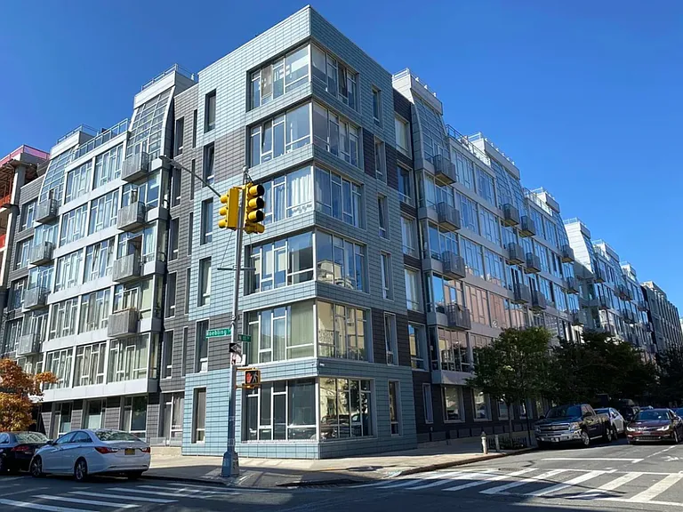 214 N 11th St #5H — Photo 7