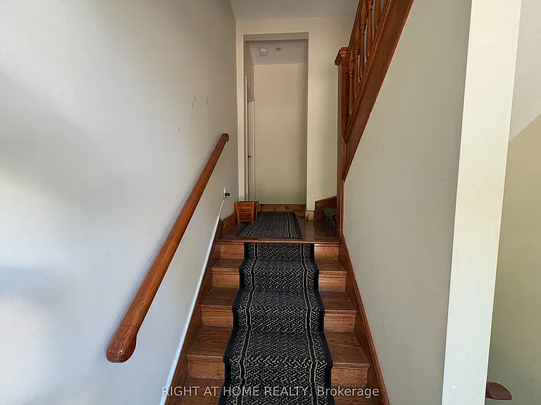 129 Ulster St #3 — Photo 4
