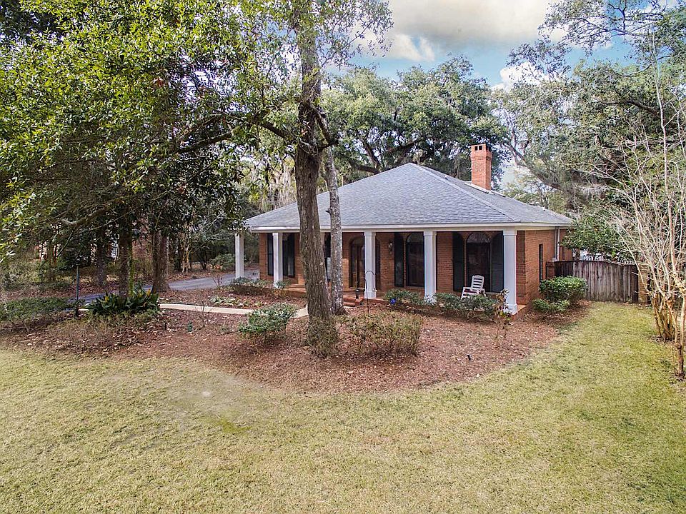 One of a Kind Daphne Home!