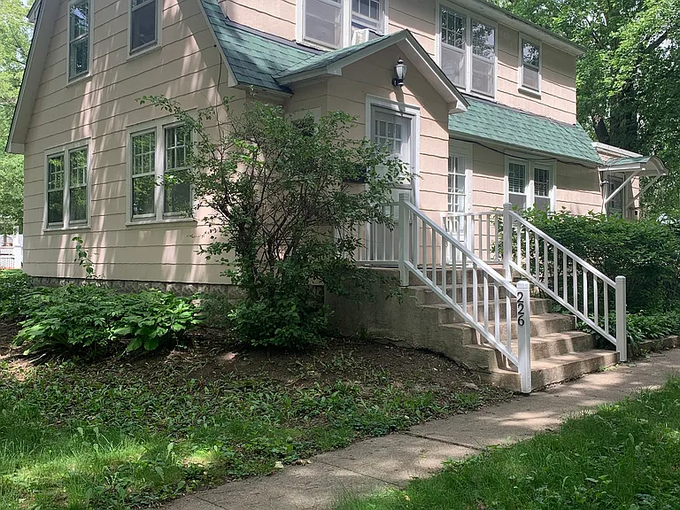 226 N Locust St #1 — Photo 6