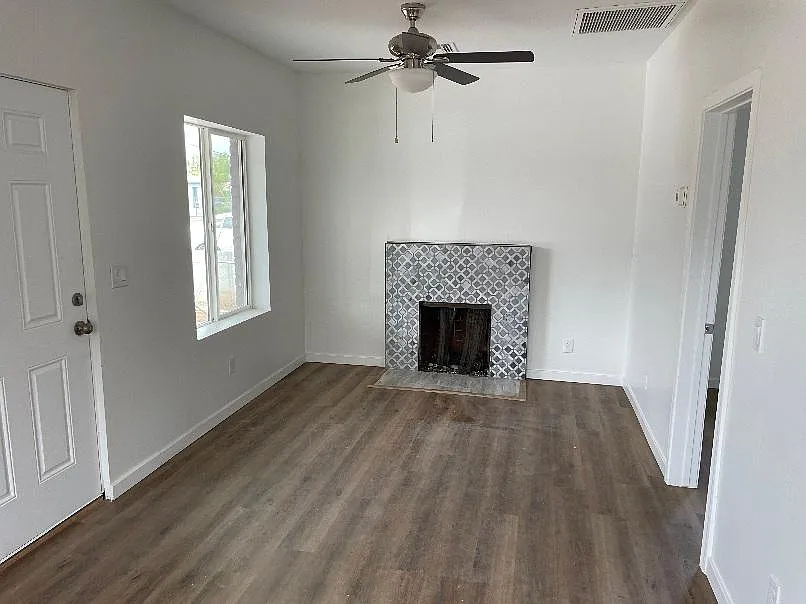 2 bed, 720 sqft, $1,750 — Photo 3