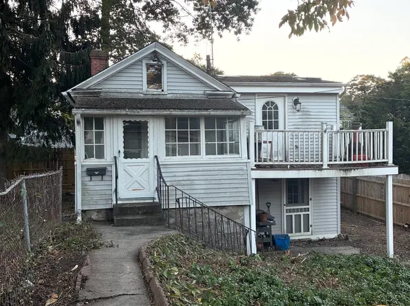 89 Grace Street, Fairfield, CT 06825