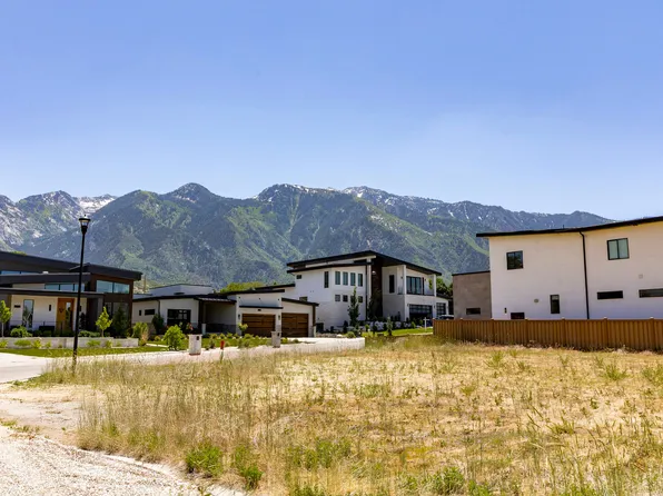 9942 S Altamont Dr E, Sandy, UT 84092