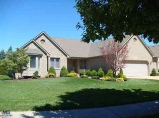 14583 Pear Tree Ln, Sterling Heights, MI 48313