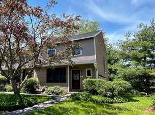 Interstate Highway 9 Stonehedge Dr, South Burlington, VT 05403