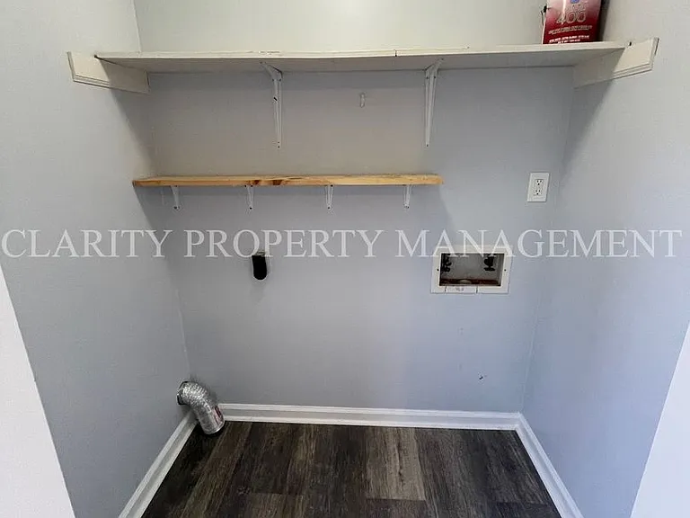 904 Valley Head Rd NW — Photo 4