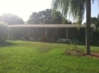 2114 3rd St SW, Vero Beach, FL 32962