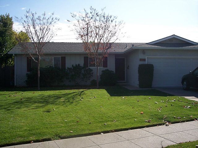 1st image of 2130 Barrett Ave