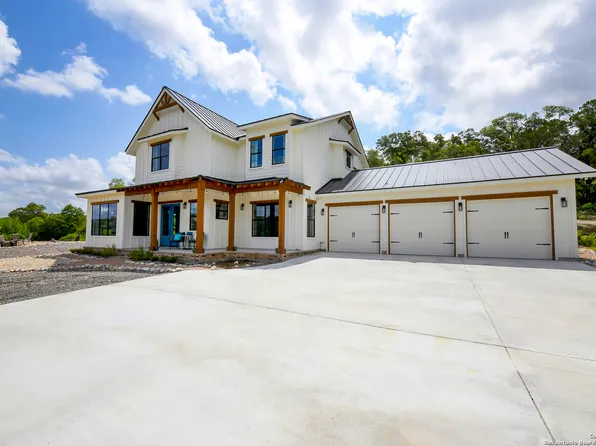 16324 WILDLAKE BLVD, Helotes, TX 78023