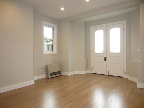 3rd image of 2159 California St #8
