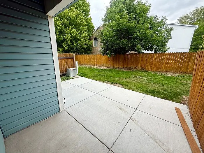 5809 W 18th St — Photo 15